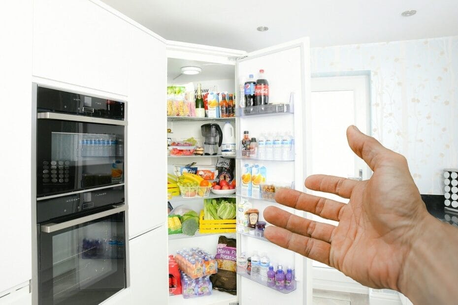 Kitchen Hacks_How to Store Food During Power Cuts in Nigeria