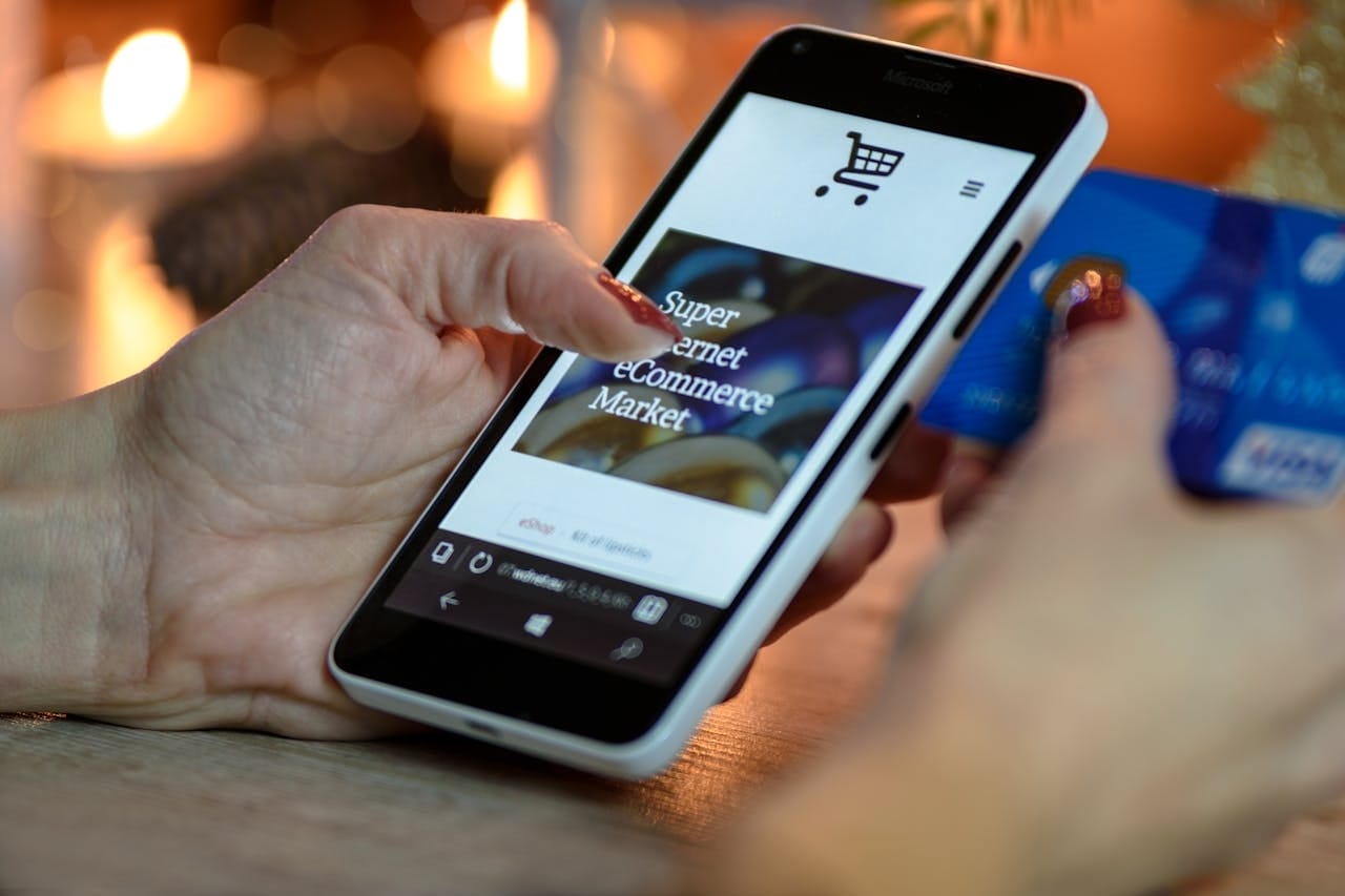 Building Trust and Confidence in E-commerce